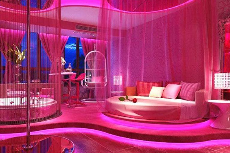 Escorts Room
